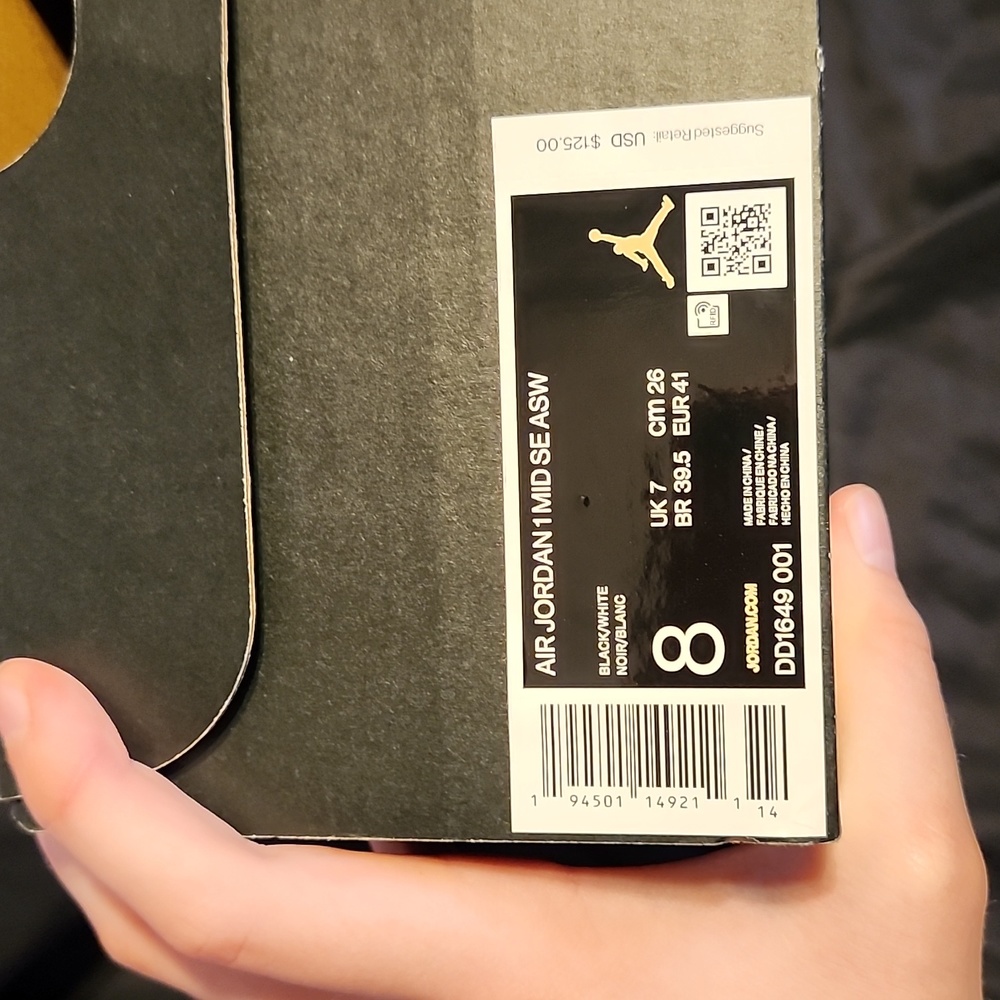 Jordan 1 Mid - Picture 7 of 7